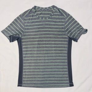 lululemon athletica Men's Tee in Gray with Green Stripes